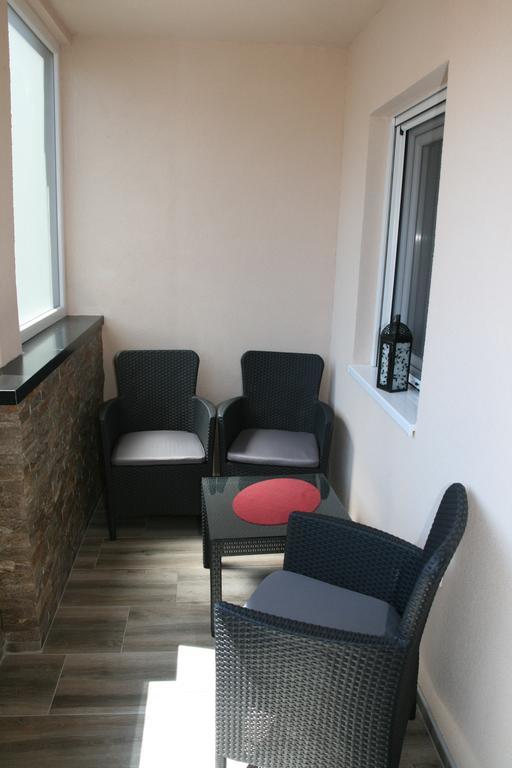 Lola Apartments Banja Koviljaca Luaran gambar